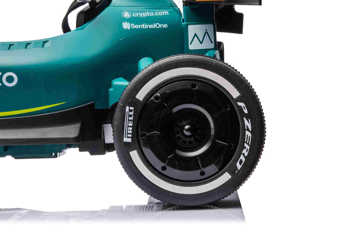 F1 CAR ASTON MARTIN - 24V - 4WD - LEATHER SEAT / EVA - MP3 - GREEN