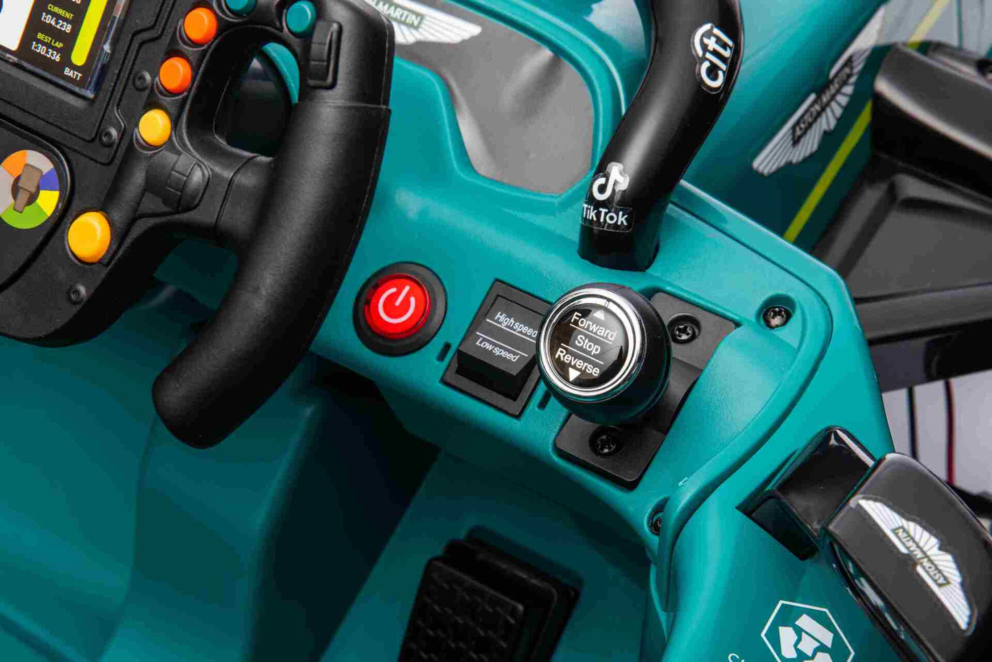 F1 CAR ASTON MARTIN - 24V - 4WD - LEATHER SEAT / EVA - MP3 - GREEN